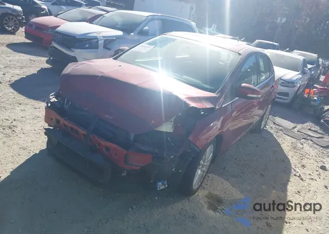 2017 Ford Focus Titanium from USA, damaged, VIN 1FADP3J2OHL348539